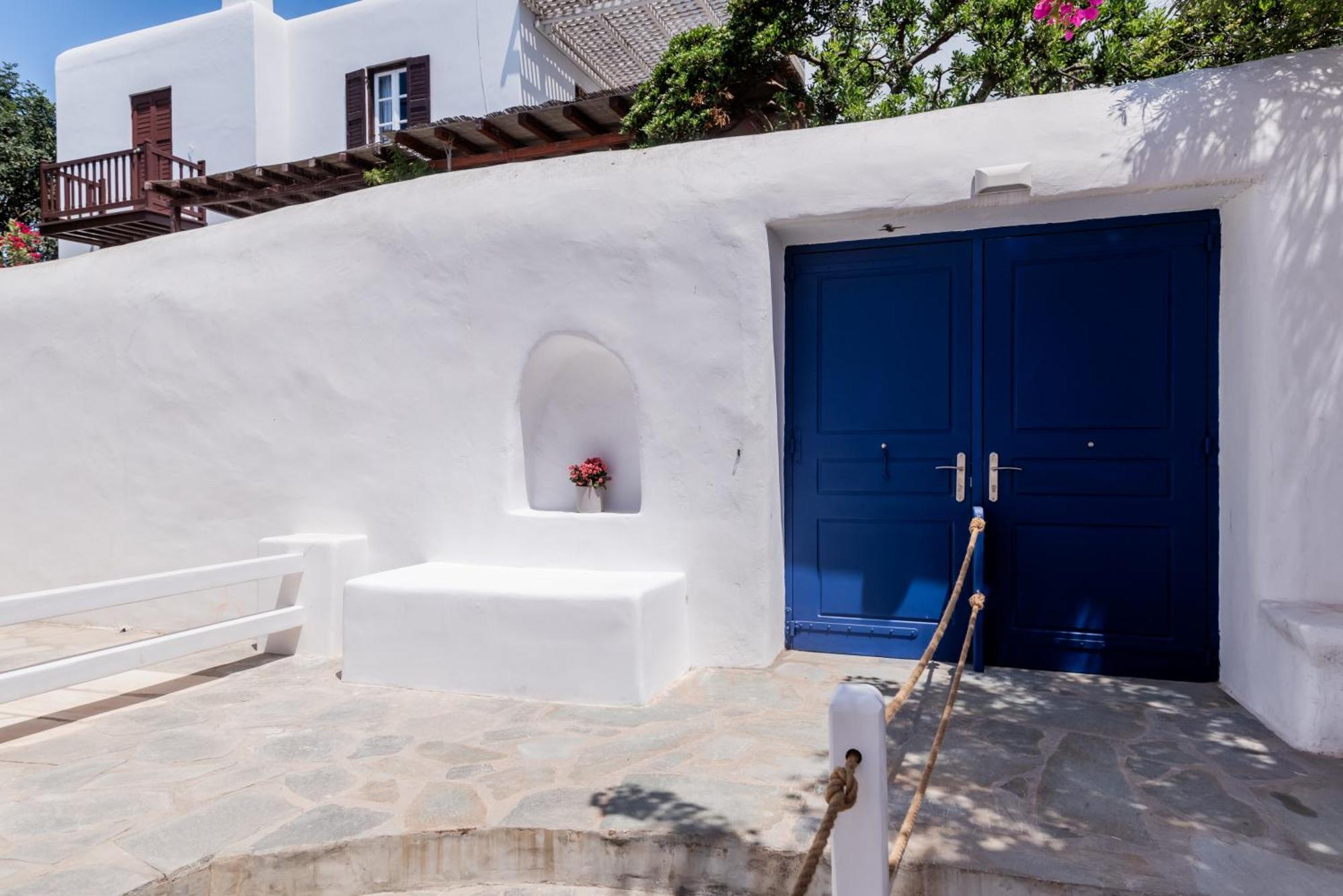 Olive Tree & Capari Mykonos Town Homes & Apartments With Pool! Экстерьер фото